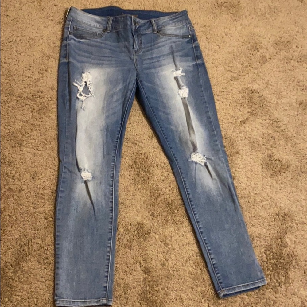 Only worn once!